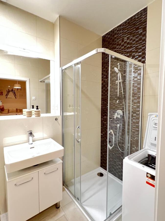New Apartments Chain Florenc Prague Extérieur photo